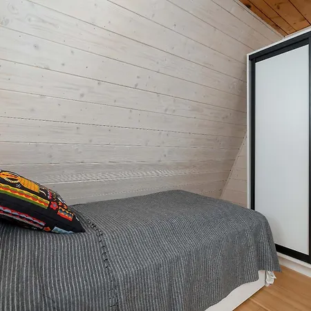Spacious Family House With Parking And 5 Bedrooms By Renters Tatil Evi Szczyrk