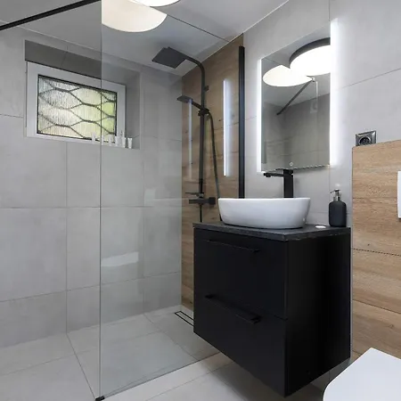 Tatil Evi Spacious Family House With Parking And 5 Bedrooms By Renters Szczyrk